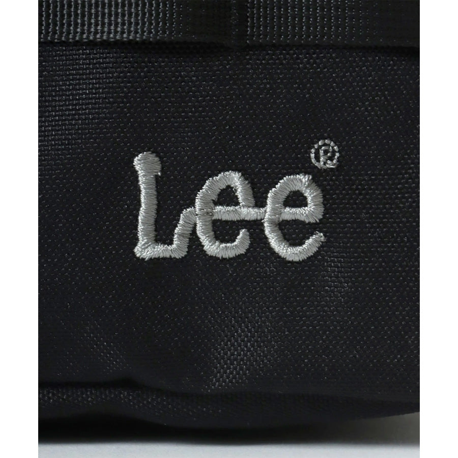 Lee リー ミニ 横型 ショルダーバッグ メンズ レディース ユニセックス 男女兼用 サコッシュ 撥水 ブランド ロゴ ワンポイント 刺繍 テープ付き 軽量 コンパクト 丈夫 耐久性 ポリエステル シンプル 収納力 旅行 アウトドア(7727840044)