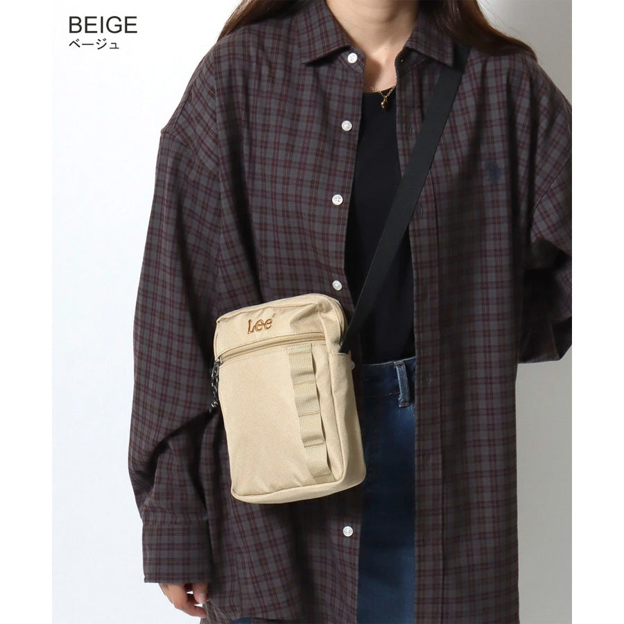 Lee リー ミニ 縦型 ショルダーバッグ メンズ レディース ユニセックス 男女兼用 撥水 ブランド ロゴ ワンポイント 刺繍 テープ付き 軽量 コンパクト 丈夫 耐久性 ポリエステル シンプル 収納力 旅行 アウトドア(7727840043)